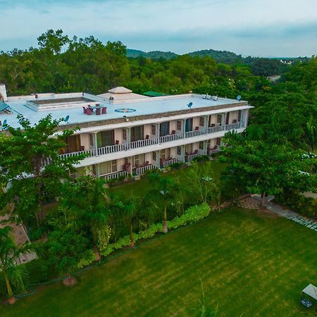 Ranakpur Safari Resort Sādri エクステリア 写真