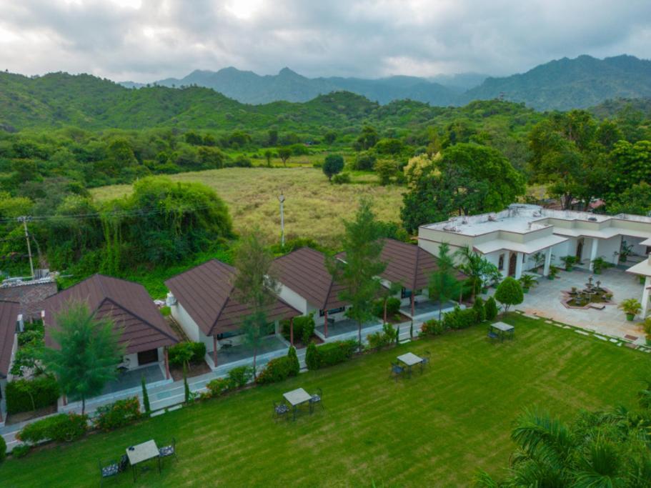 Ranakpur Safari Resort Sādri エクステリア 写真