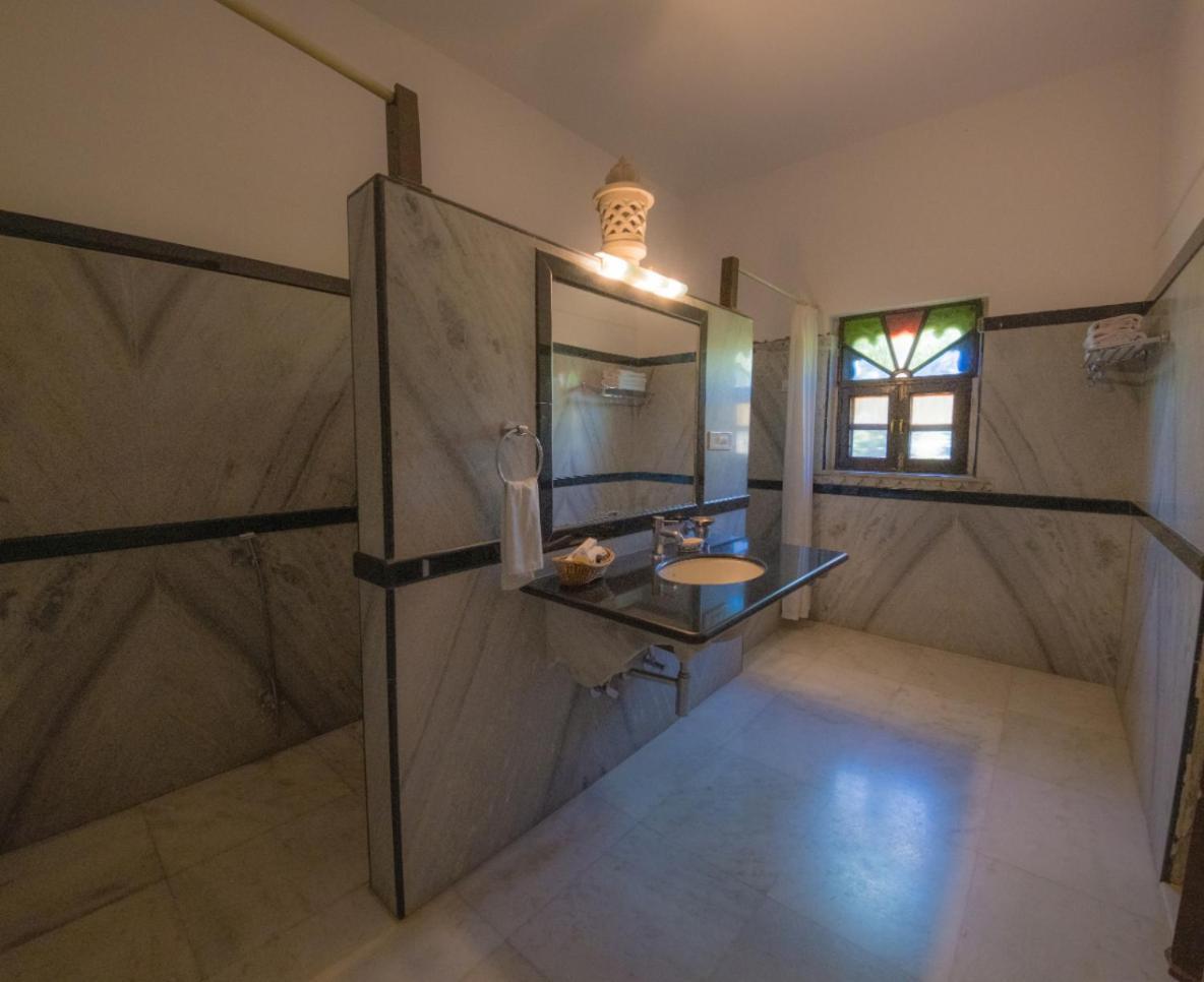 Ranakpur Safari Resort Sādri エクステリア 写真